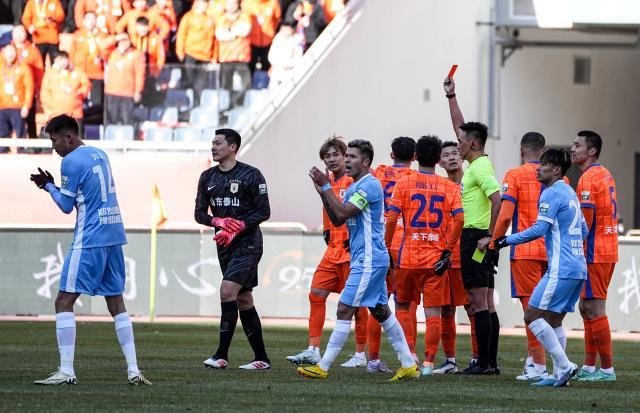 米兰体育中国官网-2025中超首轮诸强透视：短板未补 国脚团显疲态